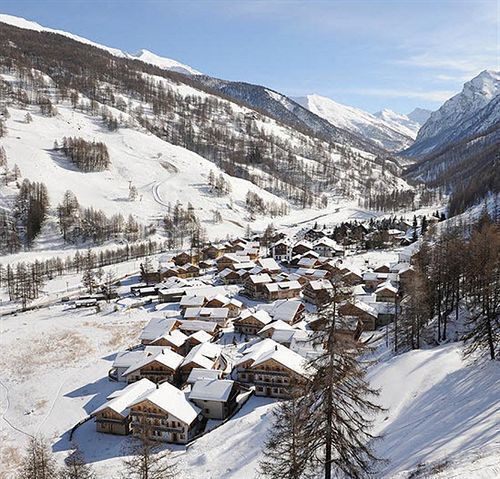 Pragelato Ski Jumping Hotel Праджелато Экстерьер фото